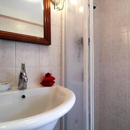 Pet-friendly Retreat In The Dolomites *